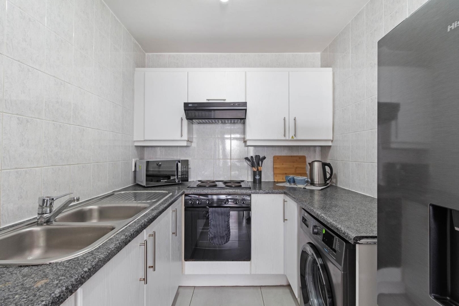 2 Bedroom Property for Sale in Beachfront Western Cape